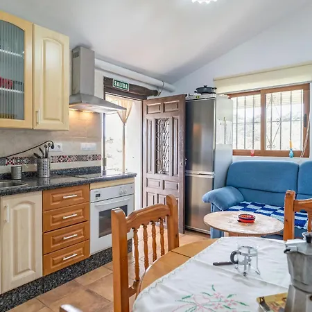 Holiday home Awesome In