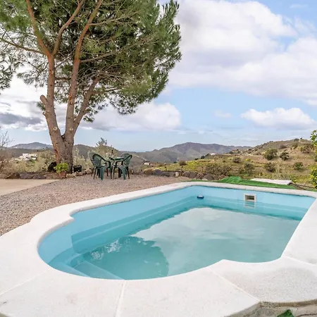 Holiday home Awesome In
